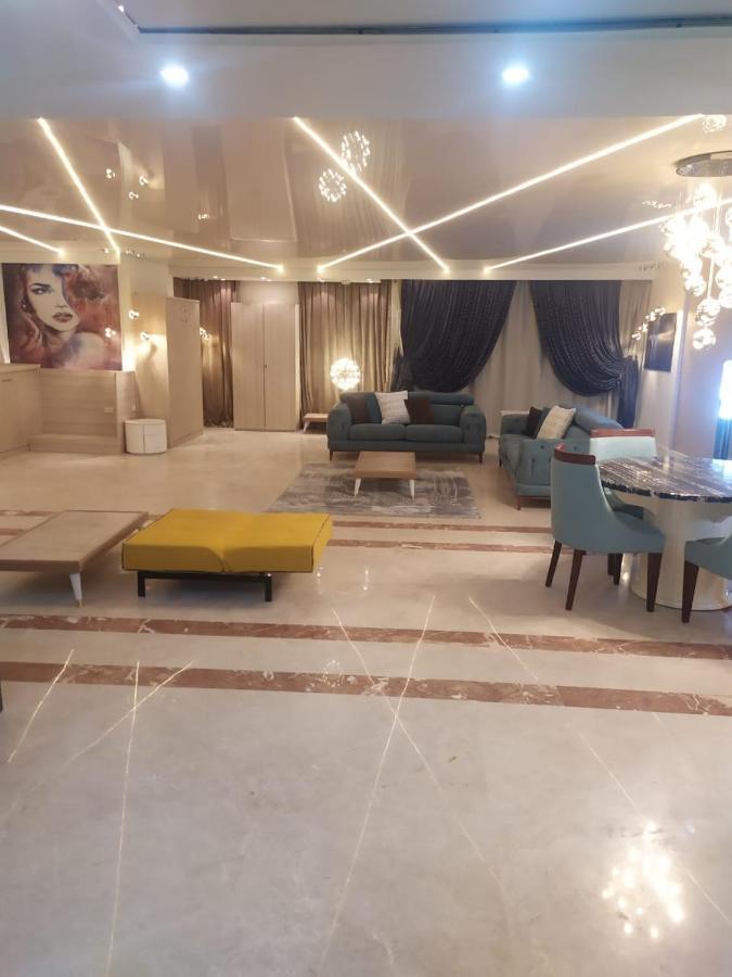 ميلسا ستارز